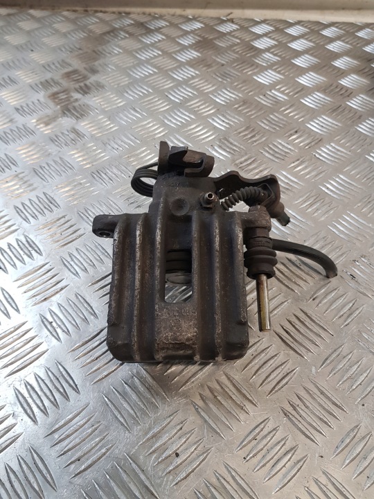 Bremssattel Bremse Sattel Brems- rechts heck AUDI A4 B5