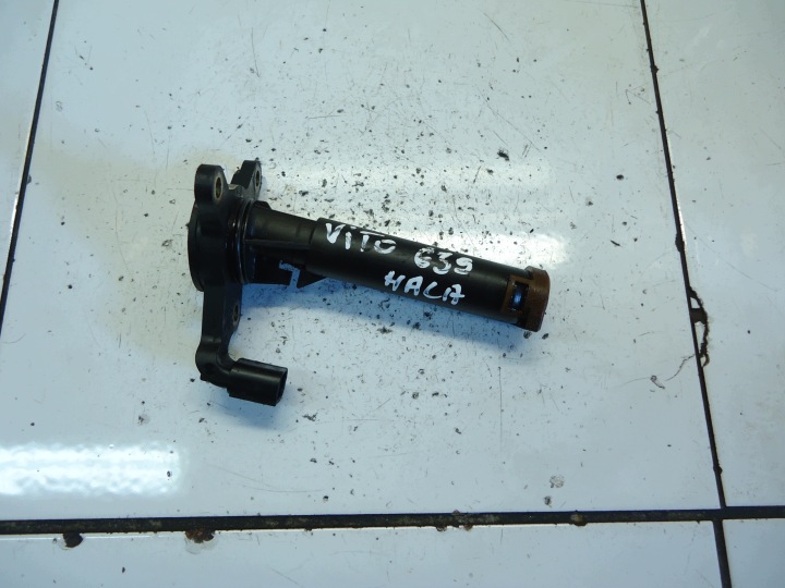 MERCEDES VITO W639 2.2CDI sensor of the level oil A0061533028
