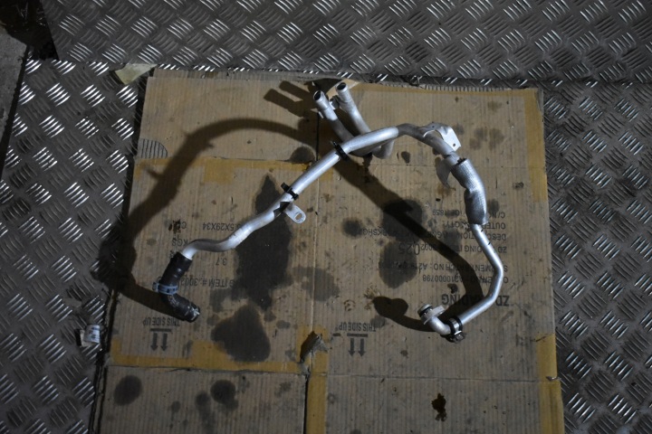 IDEALNE Tuyaux Eau PORSCHE PANAMERA 971 1 9