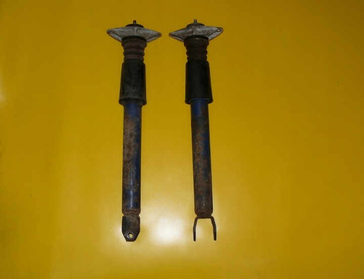 shock absorbers springing rear part rear. AUDI A8 D2 94-98r. 4D0513031H 2szt
