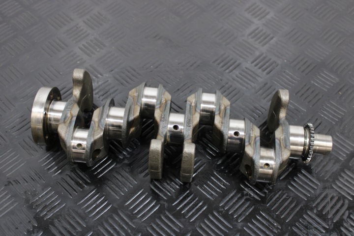 crank 04E105209A VW PASSAT B8 3G0 LIFT 1,4 GTE