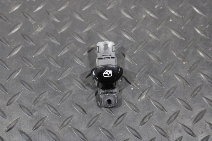 ovladac okna FIAT ABARTH 500 LIFT