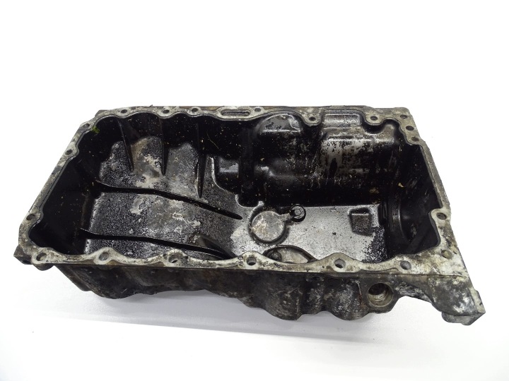 oil sump oil BMW F10 F20 F30 2.0 D B47D20A 8513661 139920