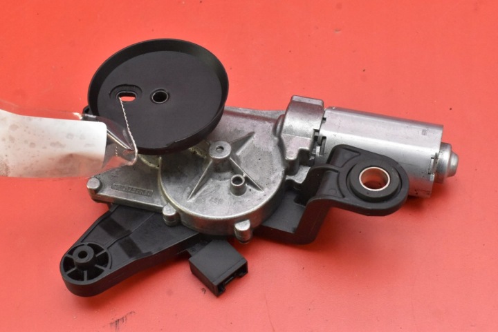 Motor des Scheibenwischers heck 7311415 BMW F31 11-16