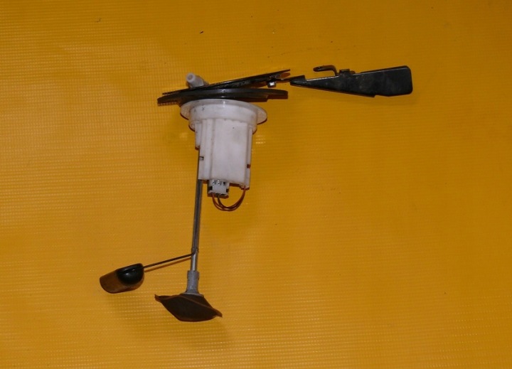 sensor of the level of the fuel float SUBARU IMPREZA III 3 XV 2.0D 150KM EE20Z 07