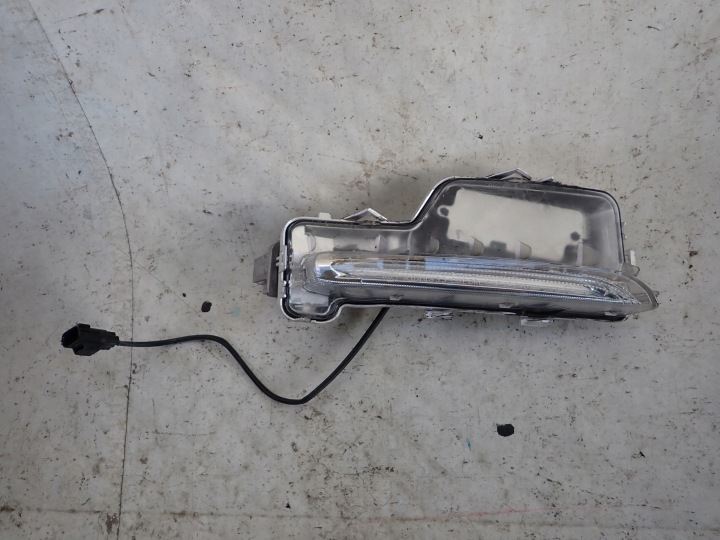 VOLVO V60 S60 LIFT 13- Nebelscheinwerfer LED DRL rechts