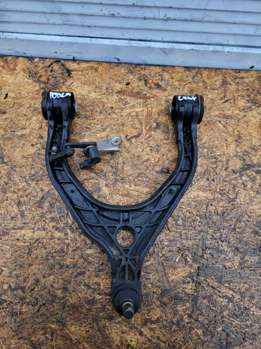 Petit bras Gauche Avant Supérieure TESLA X