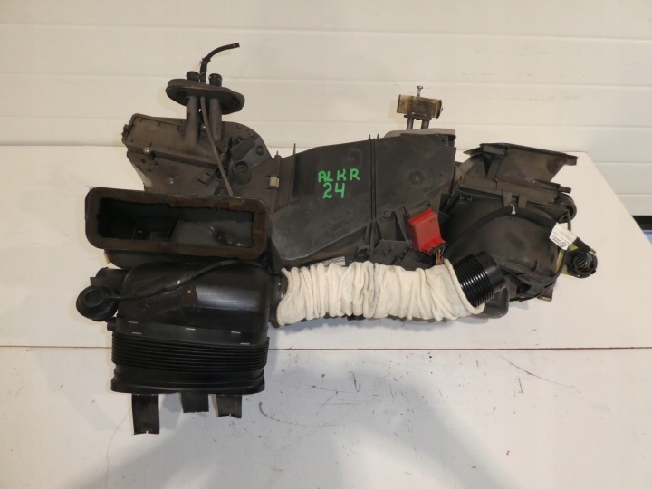 heater Z KLIMATYZACJA VW T4 701820005A