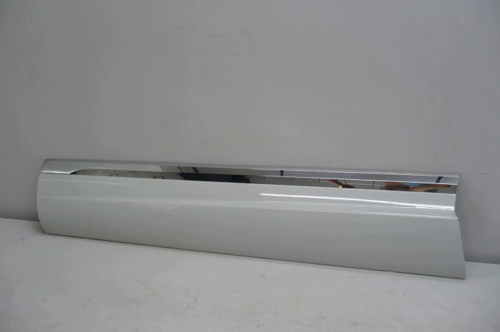 VW TOUAREG II 7P6 R-LINE 10-> moulding door left front original
