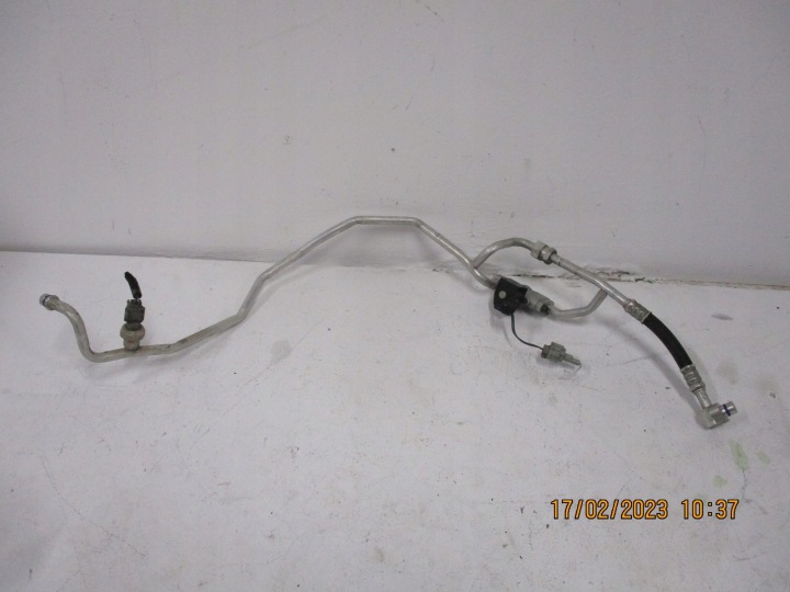 pipe hose of the air conditioning NISSAN LEAF 924483NL1A