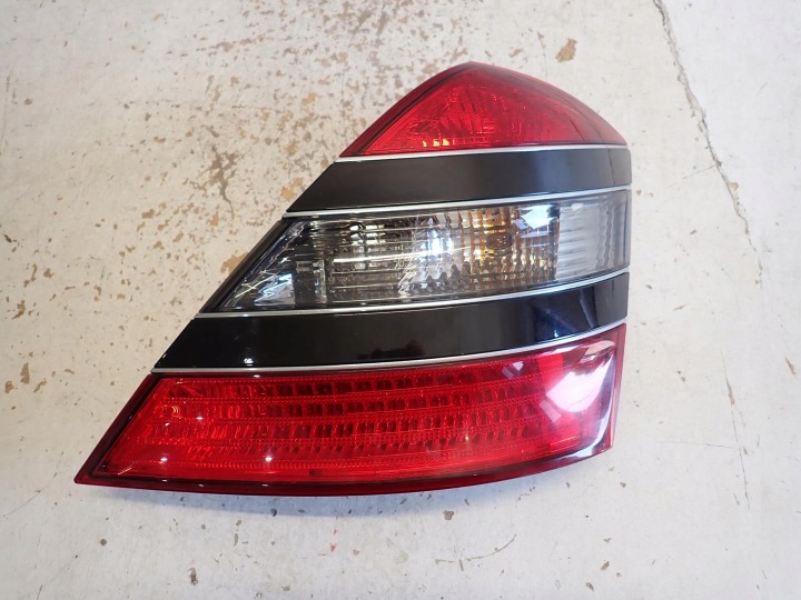 light rear part rear right MERCEDES S-KLASA W221 2005-2009 A2218200264