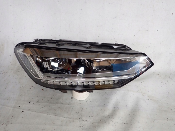 VW TOURAN II 5TB 15- FULL LED far desna prednji dio
