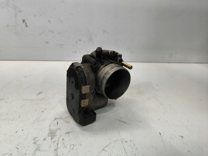 throttle flap AUDI VW SEAT SKODA 1.8 2.0 06A133062B original !!!