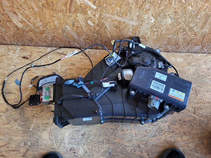 Bloc de chauffage complet Arrière TESLA MODEL X 1023883-00-h