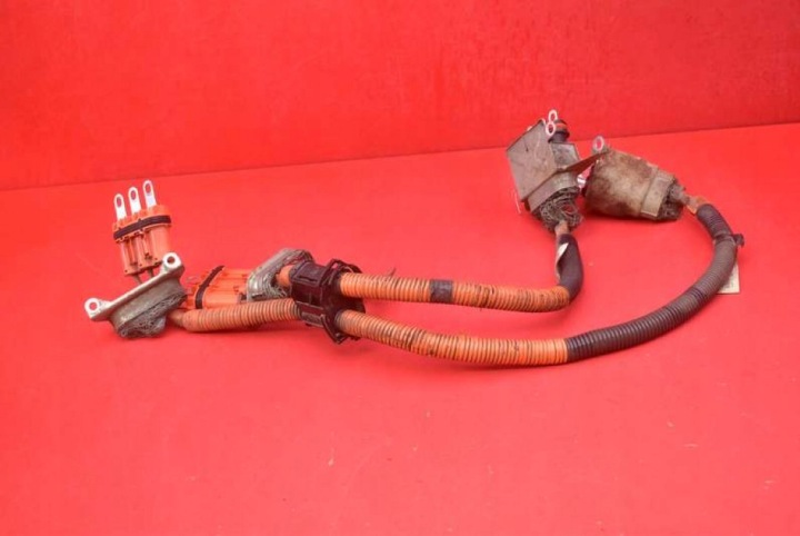 of the hose BATERII G2148-47040 TOYOTA PRIUS 3 III XW30 1.8 HYBRID 99 KM 09-11