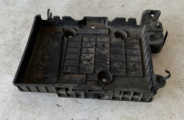 #Grundlage AKUMULATORA RENAULT MEGANE II 8200166032