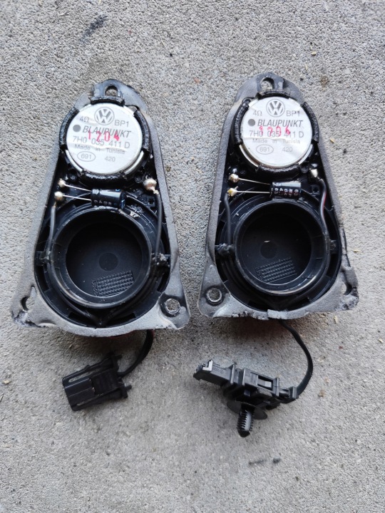 speaker consoles of the dashboard right left VW T5 7H0035411D komplet