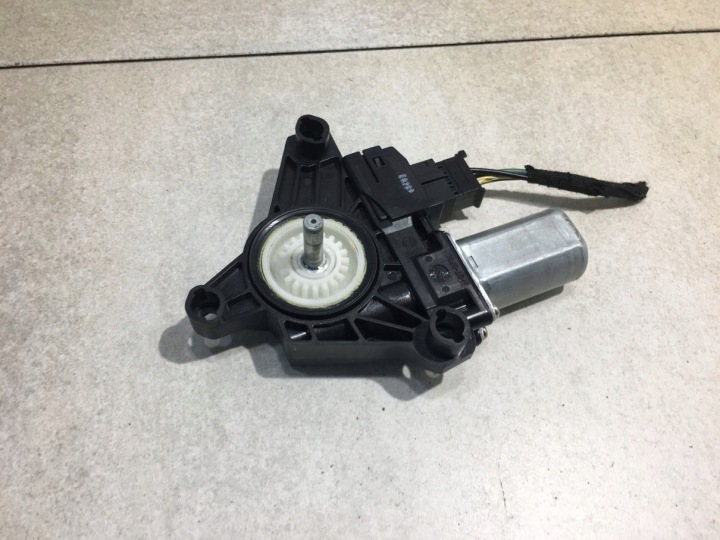 Motorino VETRO finestrini sinistra posteriore MERCEDES W176 FL A2469063100