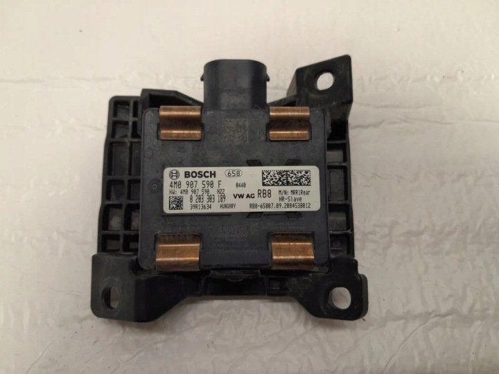 AUDI A4 B9 LIFT Berline RADAR SENSOR DISTRONIC ASYSTENT Armature RUCHU 4M0907590F