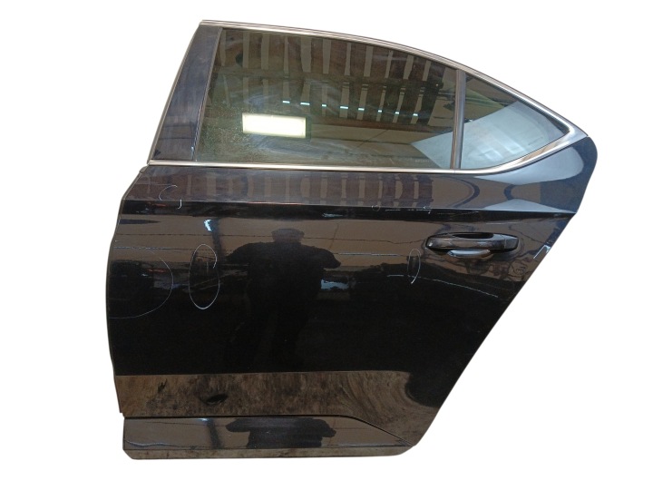Portière Gauche Arrière Gauche Arrière SKODA SUPERB III 3V LIFTBACK LAK: LF9R (15-19)