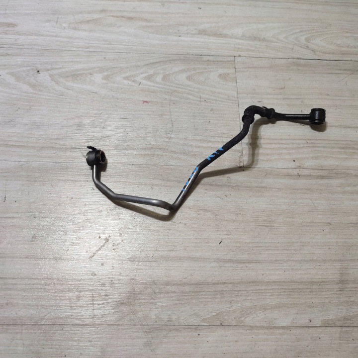oil line of the turbine Peugeot Rifter
