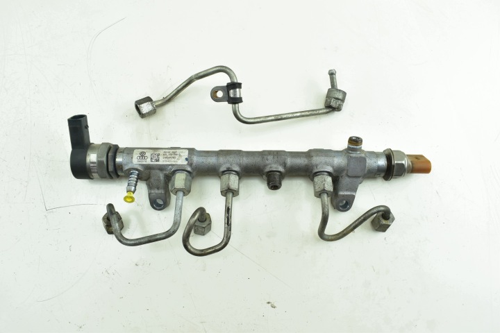 injection ramp sensors AUDI A4 B8 A5 8T SEAT EXEO 2.0 TDI 03L130089Q