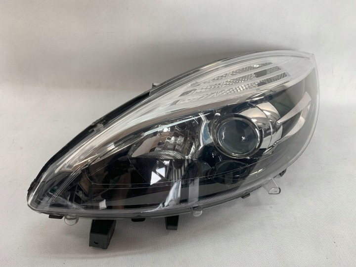 light left reflektor Renault Scenic 3 III FL 13r lift 260601946R 05.25