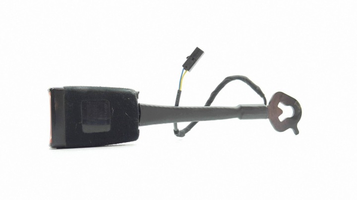 ZAPINKA KLAMRA Poignée Armature Gauche Droite Avant SKODA OCTAVIA III 5G3857755C