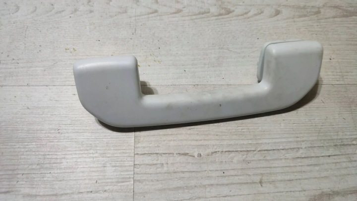 Opel Corsa F 1.2 22r. handle of the roof