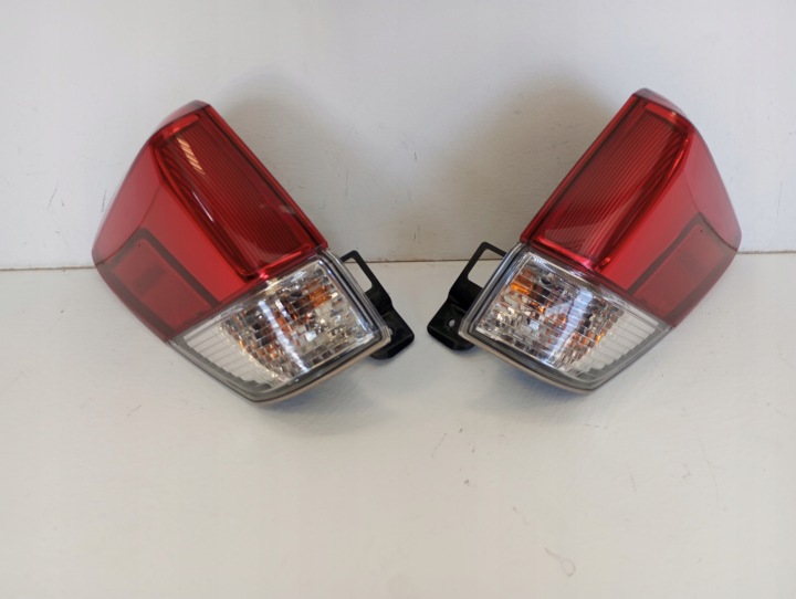 Licht links rechts heck hinten SUBARU FORESTER V 22R 84201-SJ010 84201-SJ000