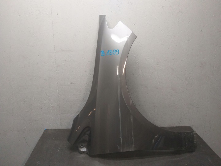 FENDER FRONT RIGHT MERCEDES B KLASA W247