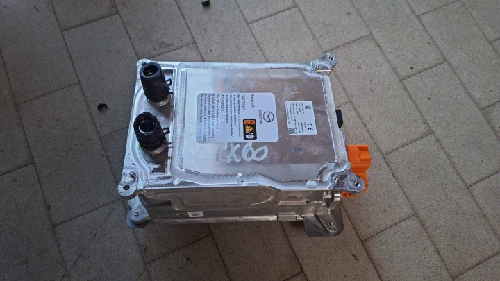 module contrôle akumulatorem charge baterii Mazda CX-60 KBB3-3051X-B