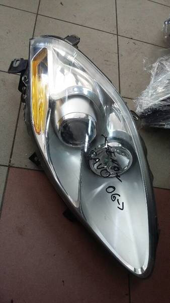 REFLEKTOR XENON FIAT BRAVO II 51792544