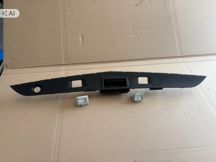 MERCEDES W212 cover supports of the rear boot A2127401893