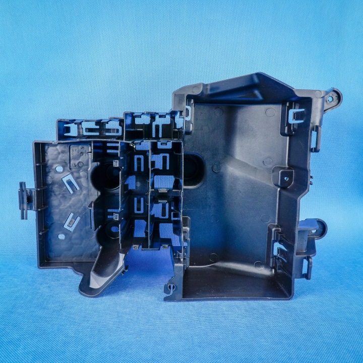 bracket rozdzielacza pradowego rear part BMW X5 G05 X6 G06 61138780755 8780755
