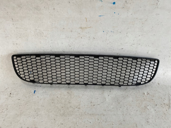 VW NEW BEETLE 1C0 98- mitte Lüftungsgitter der Stoßstange vorne 1C0807681H