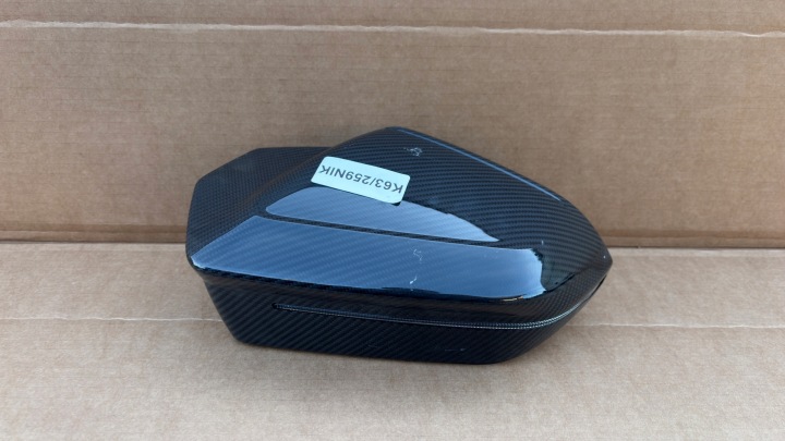 sinistra SCATOLA SPECCHIETTO RETROVISORE CARBON + indicatore direzione LED BMW 5 G60 G70 G45 K63/259N