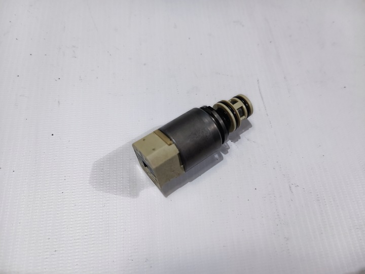 Sensor Nockenwellenversteller solenoid Getriebe ZF 8HP70 Dodge