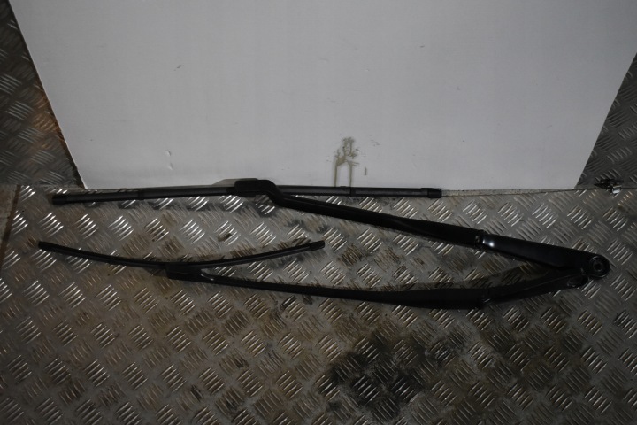 IDEALNE METLICA PIORA BRISAČA BMW G30 G31 LIFT 1