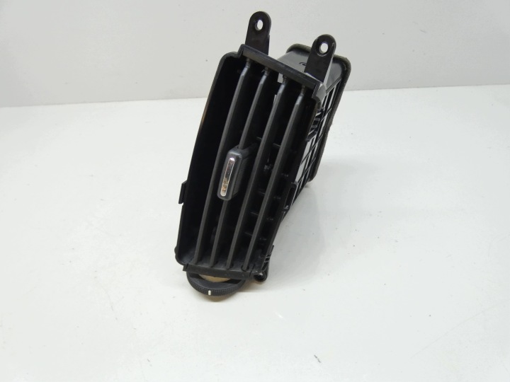 lüftungsgitter des lüfters konsole mitte rechts HYUNDAI I30 und LIFT 10-12 97420-2R000