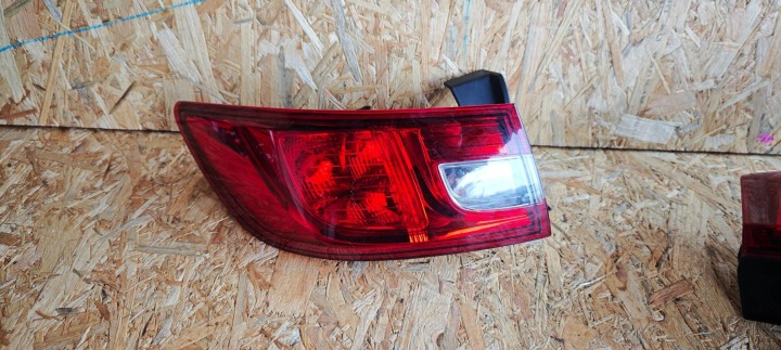 Licht hinten heck Seite links Renault Clio IV