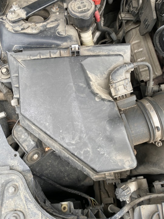cover of a filter, air BMW 1 and E87 07-11 2.0 D