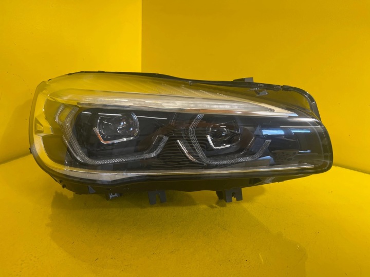 light right BMW 2 F45 FULL LED ADAPTIVE LIFT