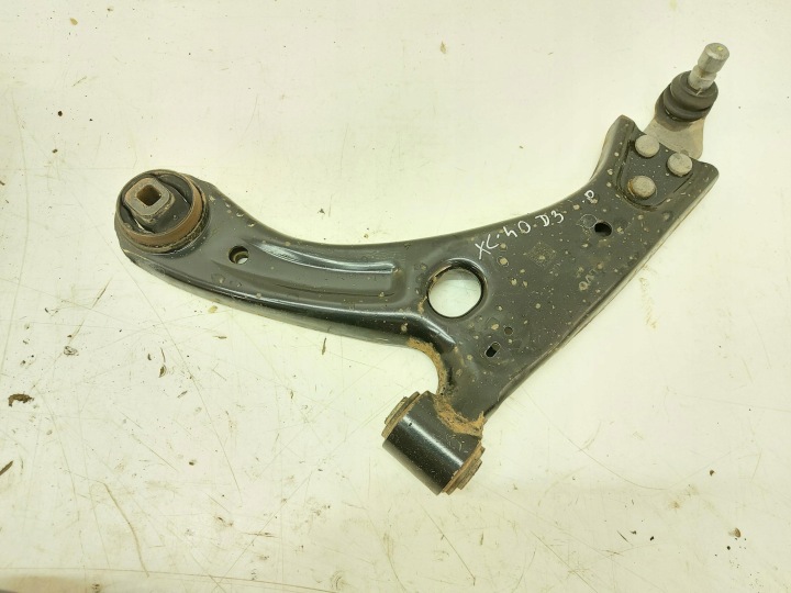 VOLVO XC40 D3 2.0 D Querlenker vorne links 32221283