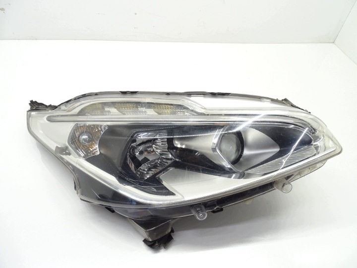 light front right PEUGEOT 208 UK 9810602280
