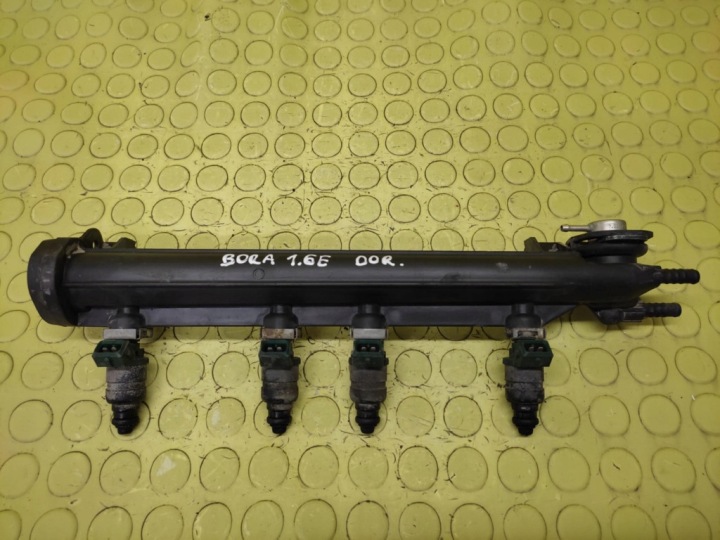 Volkswagen OE 06A133317A Kraftstoffverteiler Einspritzleiste
