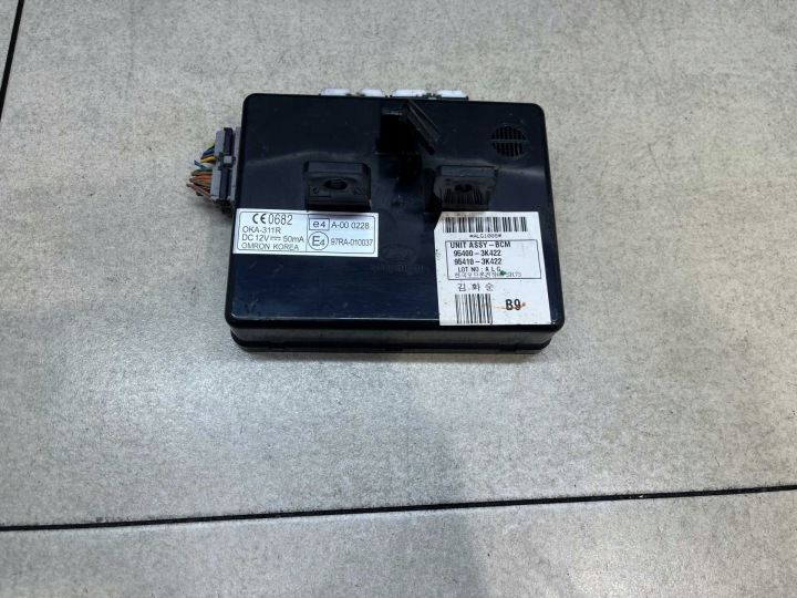 comfort control unit HYUNDAI SONATA V6 3.3 954003K422