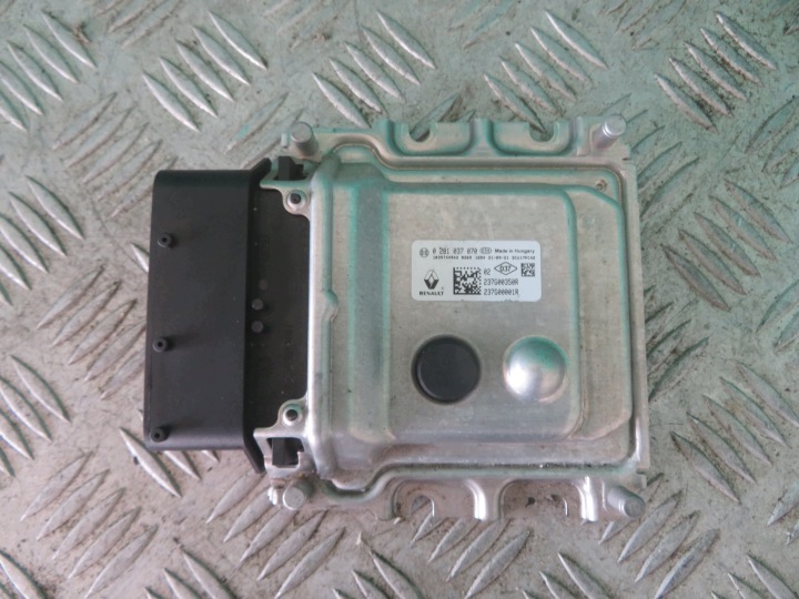 Module Unité de contrôle ADBLUE RENAULT MASTER 2.3 21R 0281037070