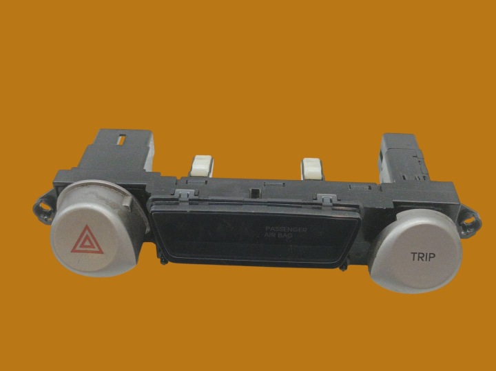 switch of warning lights TRIP 93750-1J100UX Hyundai i20 and (2008-2014)