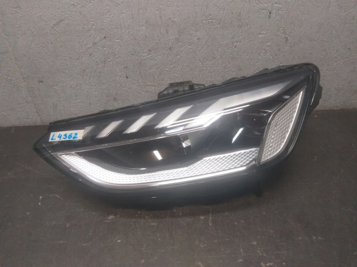 Licht vorne links AUDI A4 B9 8W0 FULL LED LIFT 19- 8W0941035E